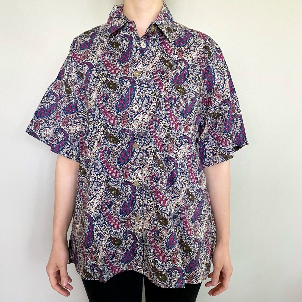 Vintage Tilley Liberty of London Bourton paisley print short sleeve shirt. 💜